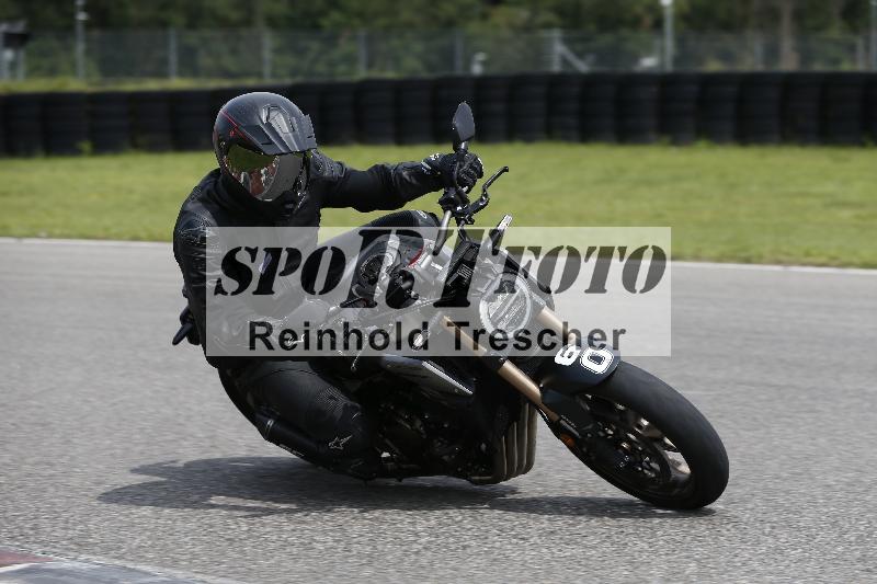 /Archiv-2024/29 12.06.2024 MOTO.CH Track Day ADR/Gruppe blau/60